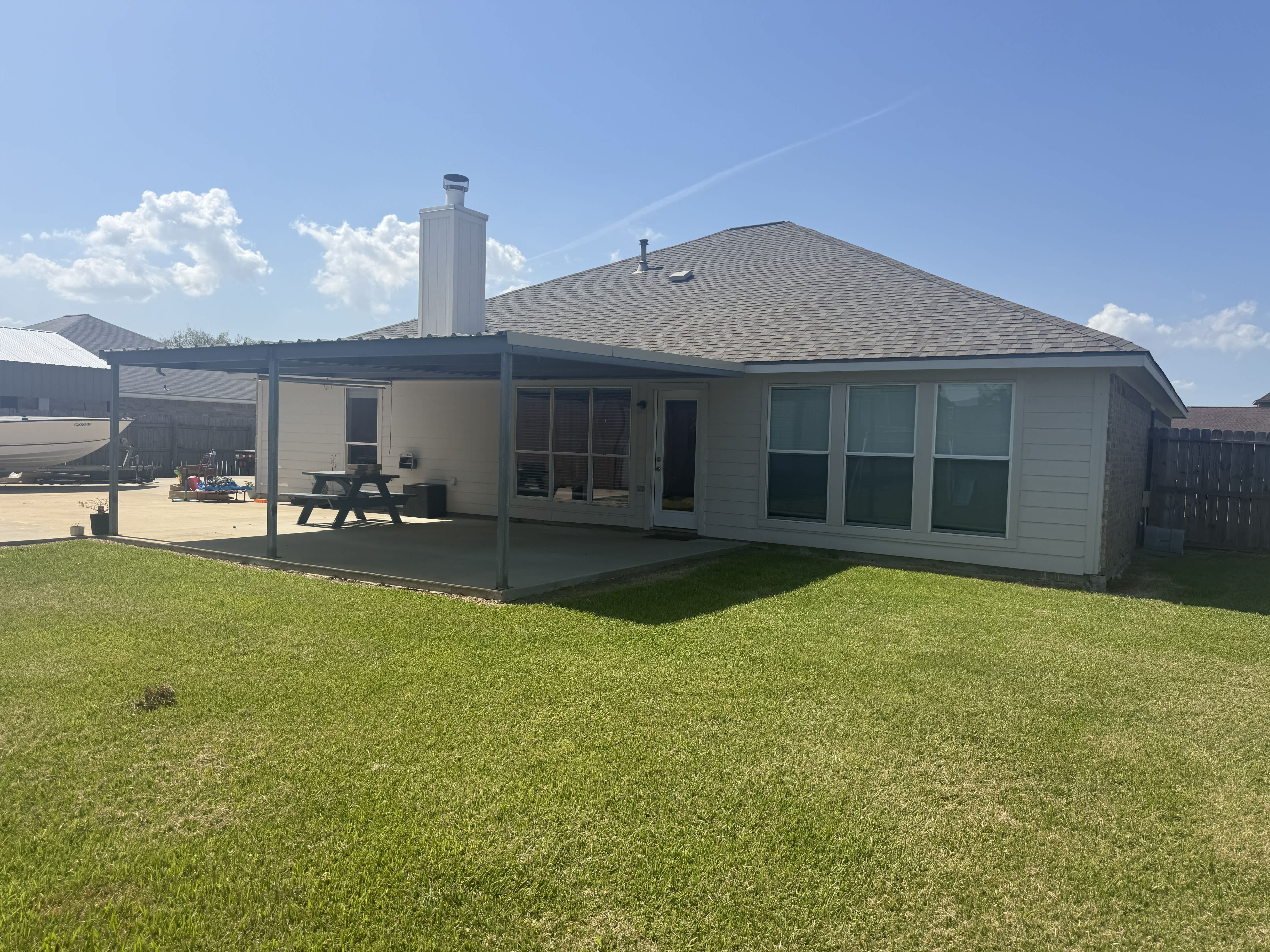 1910 Caroline Avenue – photo 2