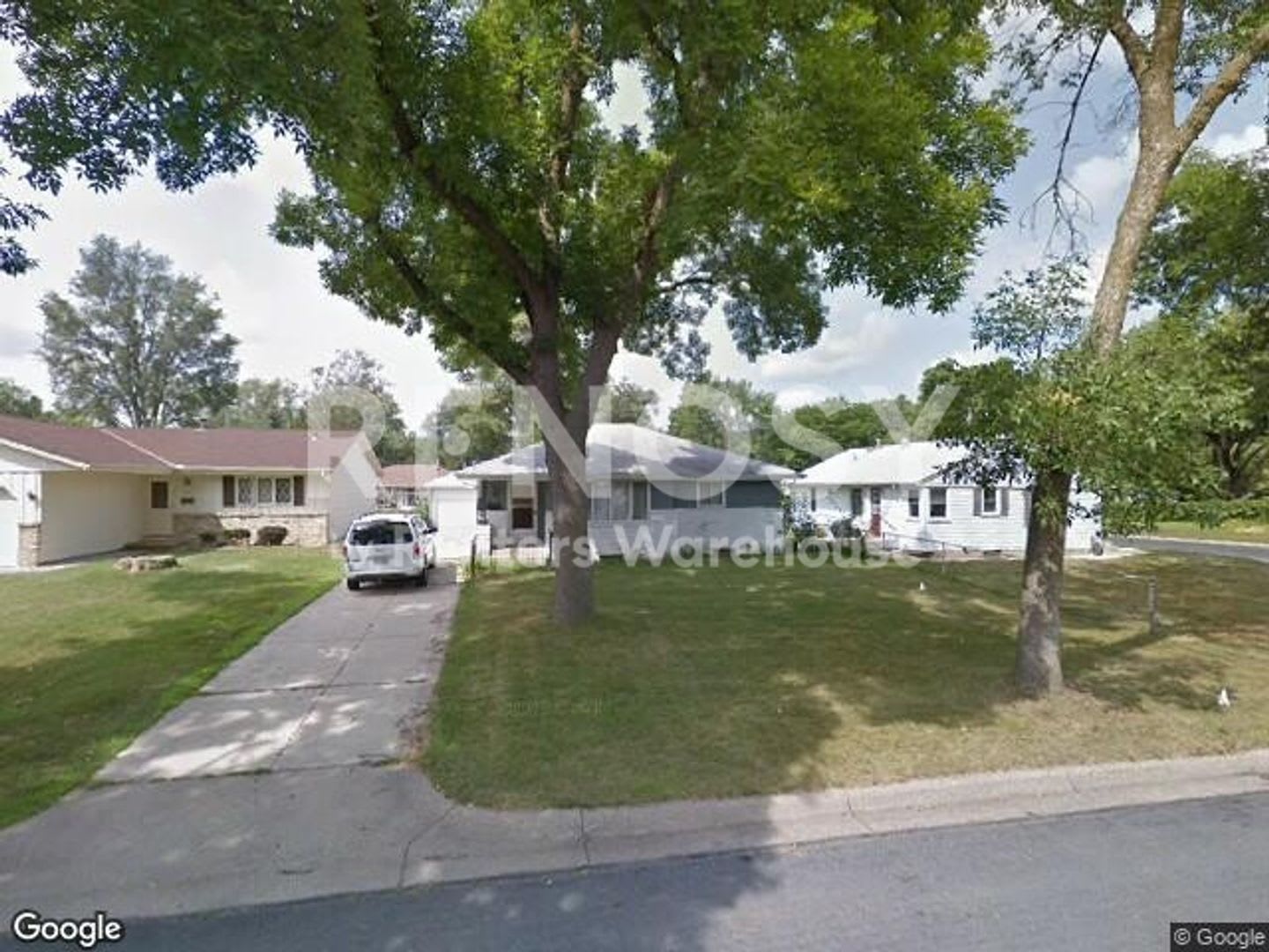 Available Today 2 bed 2 bath, Single Family Home in Richfield! – photo 2
