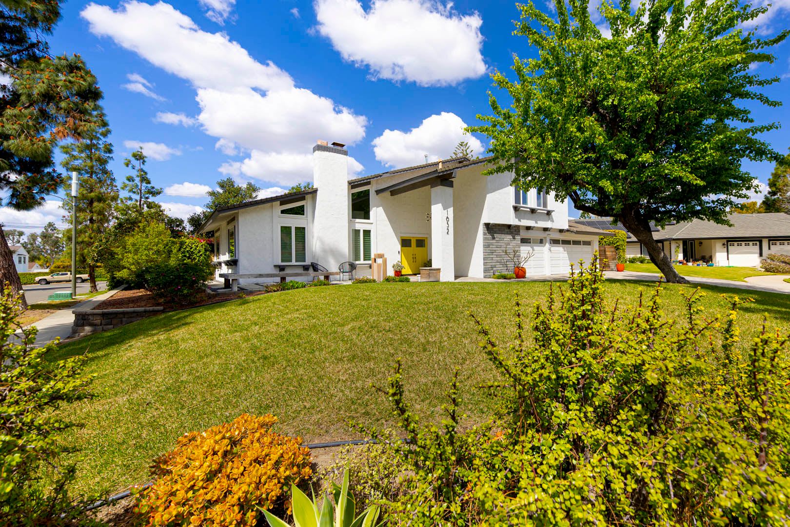 Charming Corner Lot Home on Oversized 10,000 Sq Ft Lot – photo 1