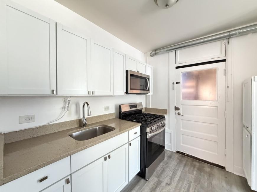 1603 McVicker – photo 3