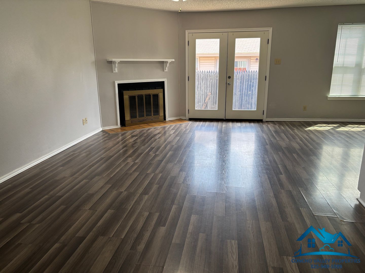 For Rent 3 Bed 2 Bath 1016 Glenna – photo 2