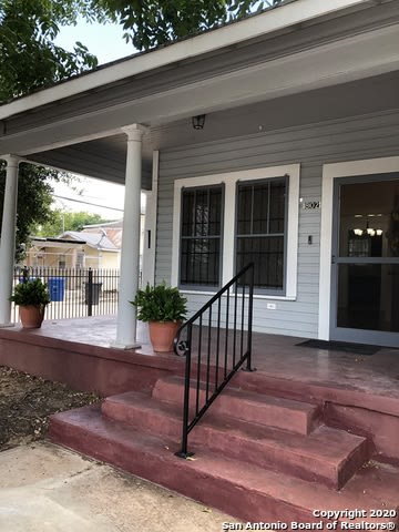 802 Indianola St – photo 2