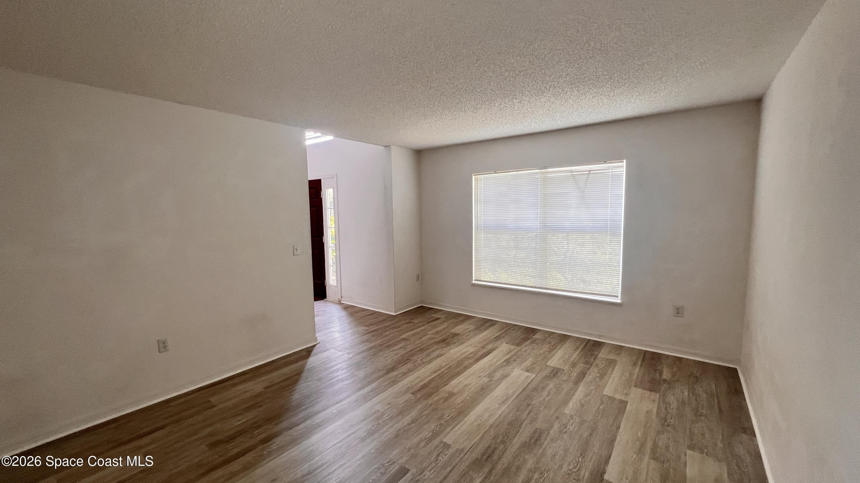 1727 Valcourt Street Nw – photo 5