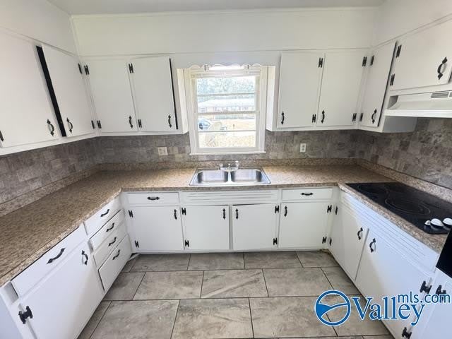 1114 Retlaw Street NW – photo 4