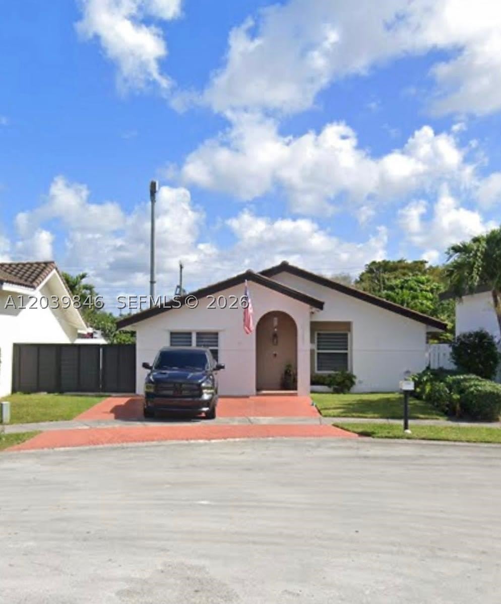 8121 SW 136th Pl – photo 1