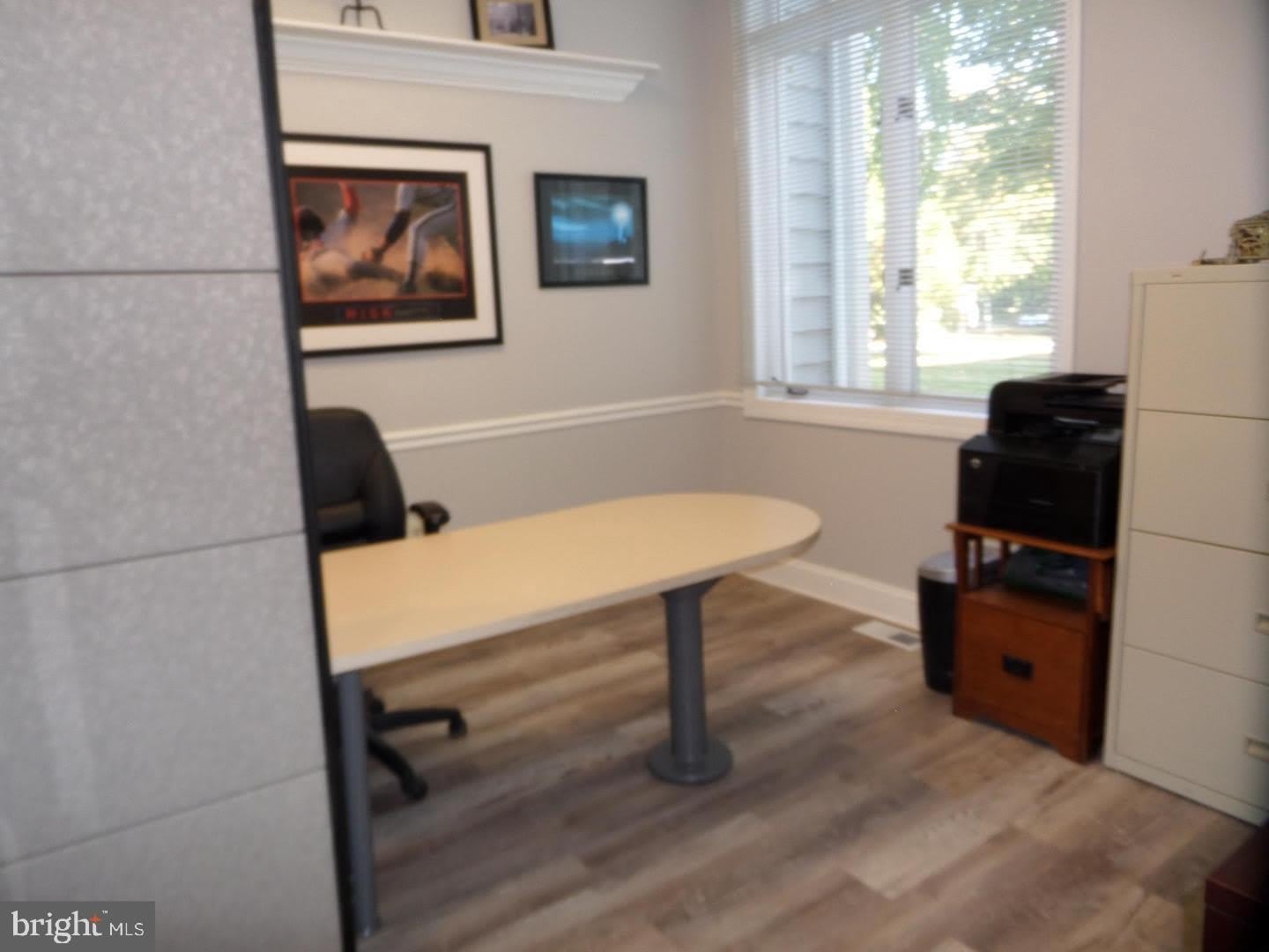 404 EXECUTIVE Drive – photo 5