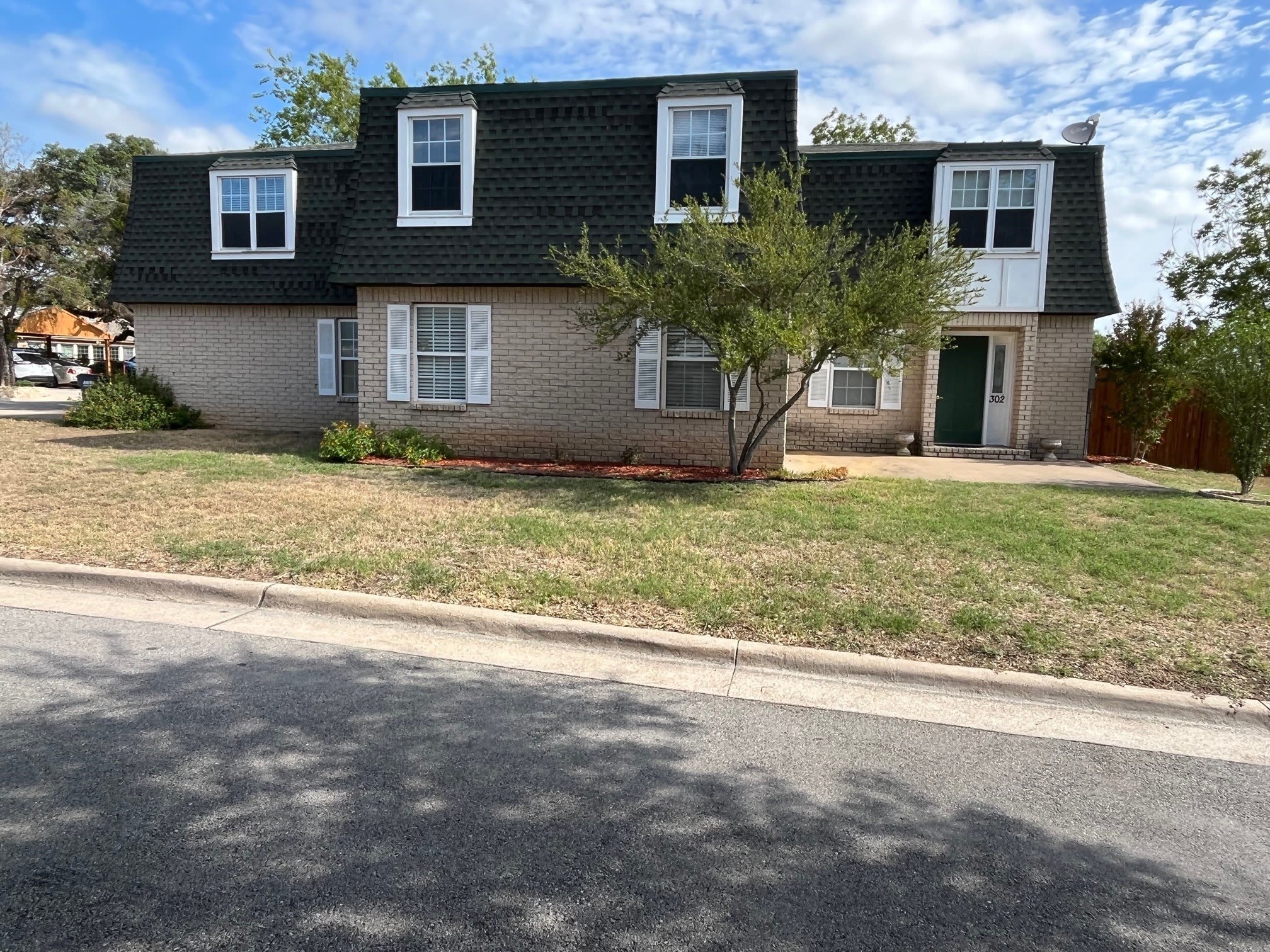 302 Hill Street – photo 1