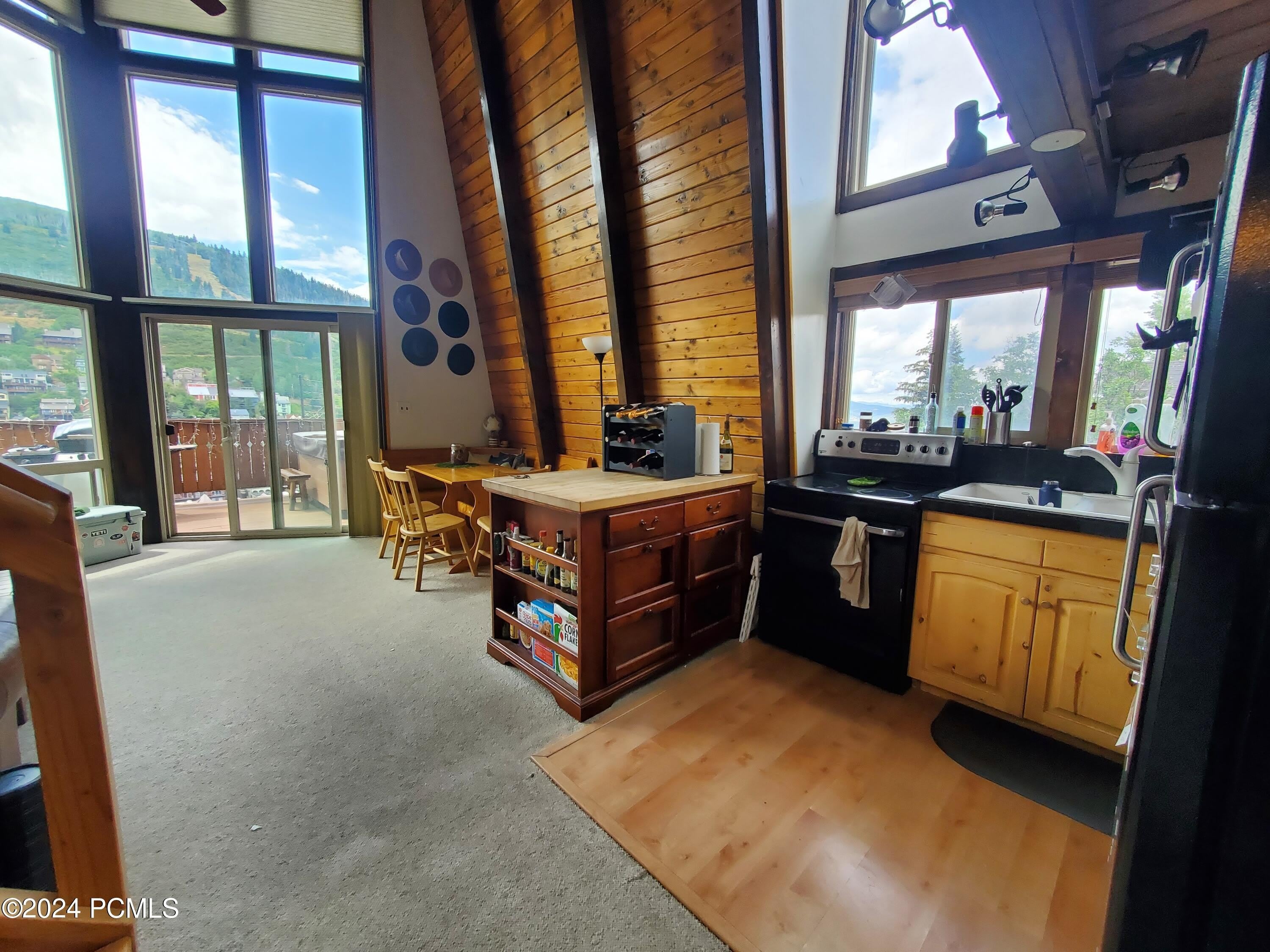 277 Mchenry Street – photo 4
