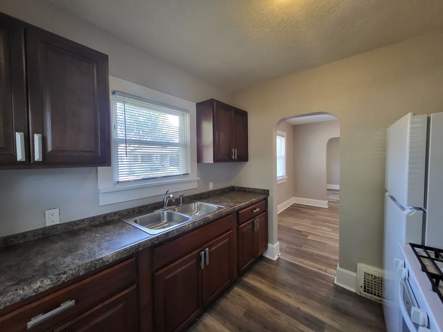 2 Bedroom, 1 Bathroom home! – photo 1