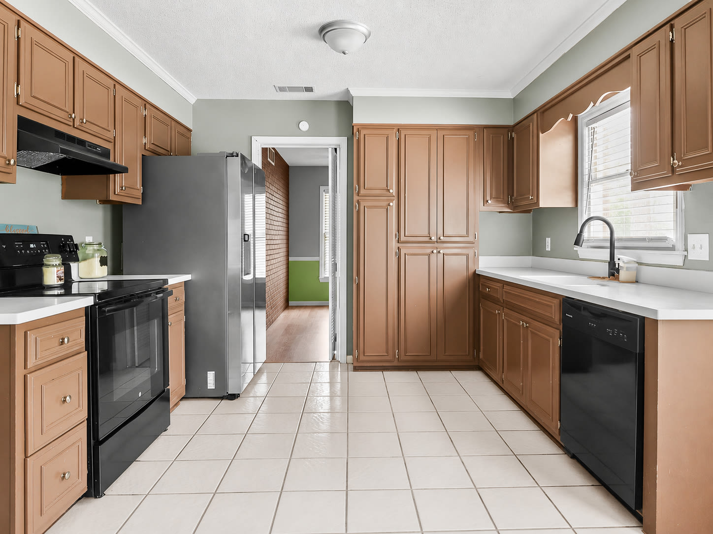 127 Pine Bluff Drive – photo 2