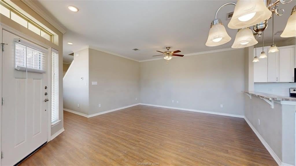 2027 Harvey Mitchell Parkway S – photo 2