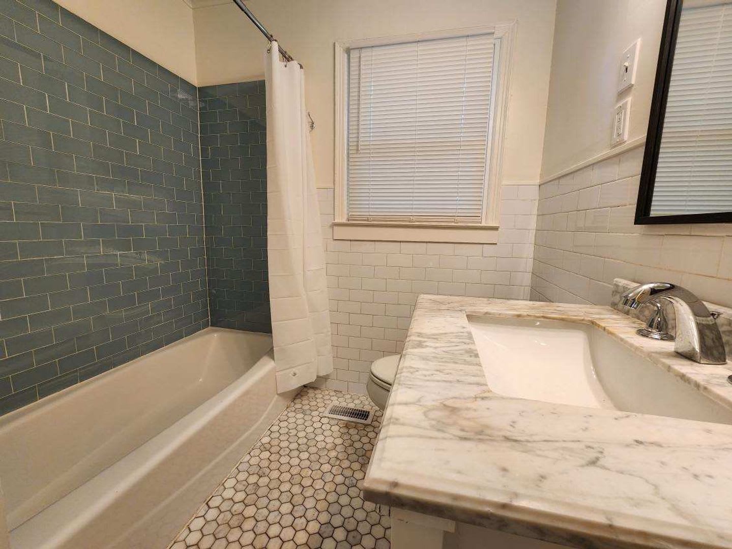 8612 Westwood Avenue – photo 4