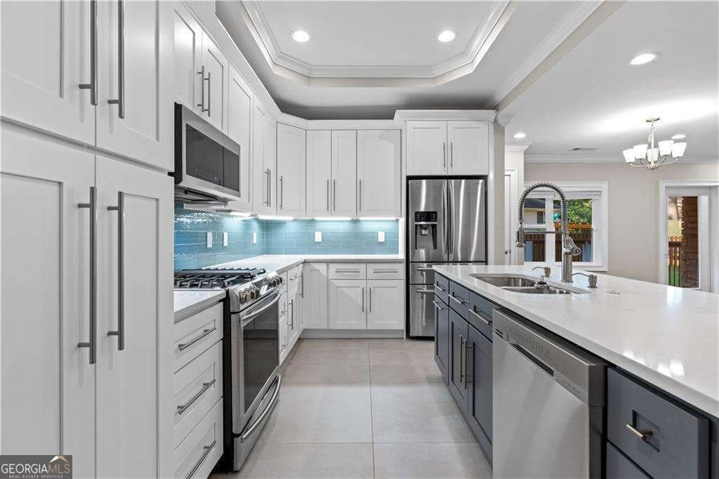 1841 Gainsborough Drive – photo 4
