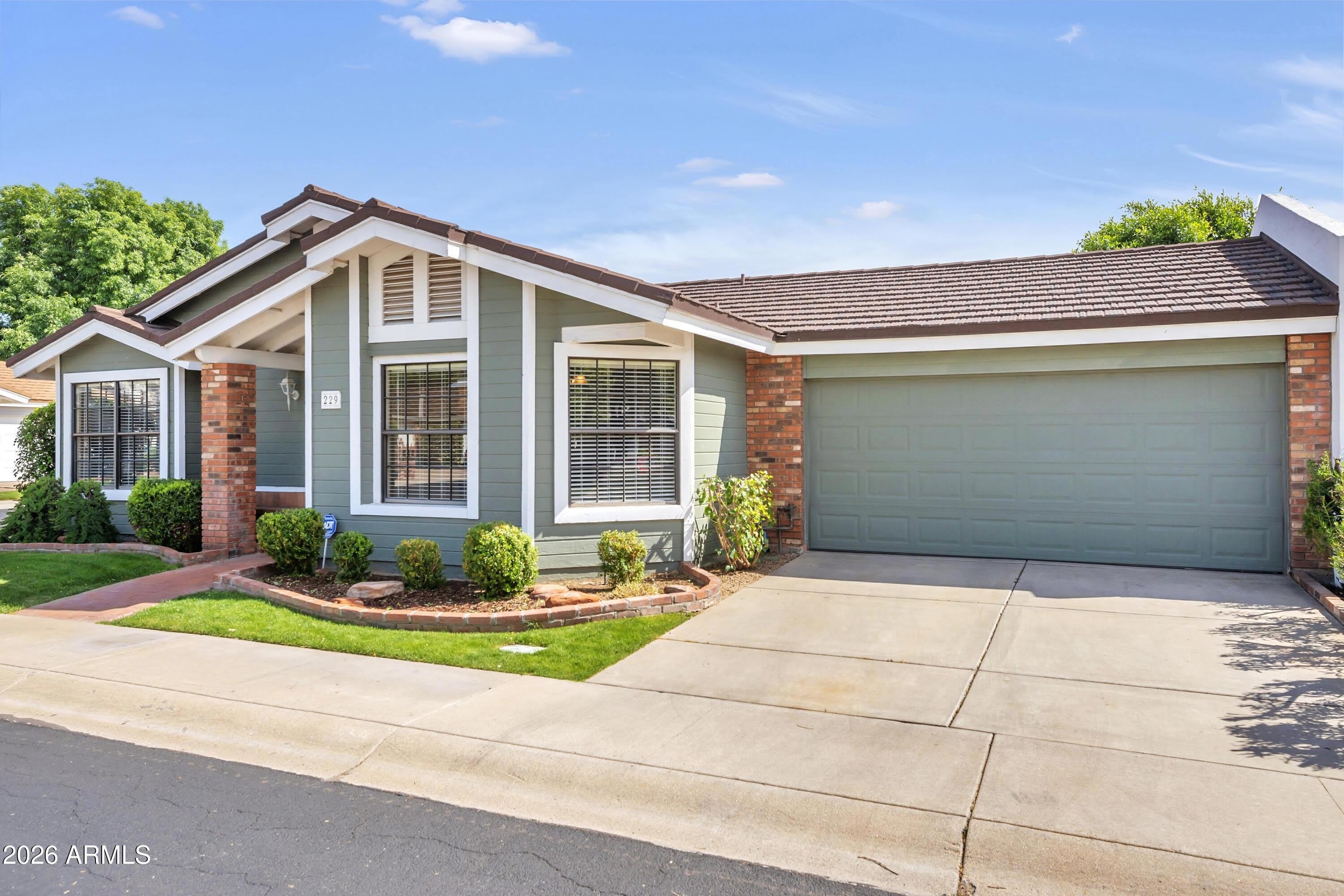 229 E ANDERSON Avenue E – photo 2