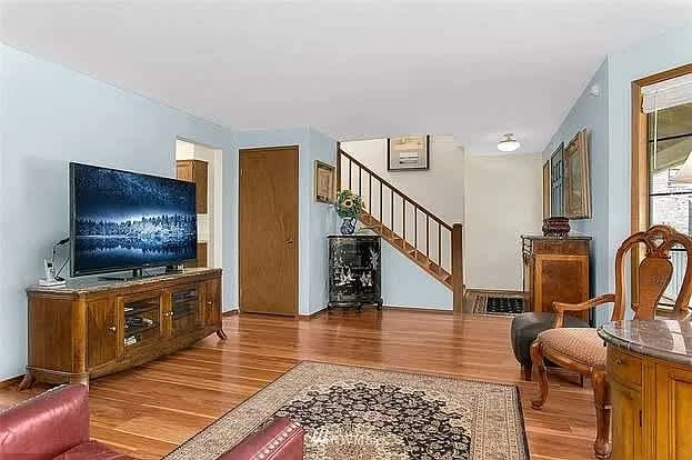 2525 Ne 95Th St – photo 5
