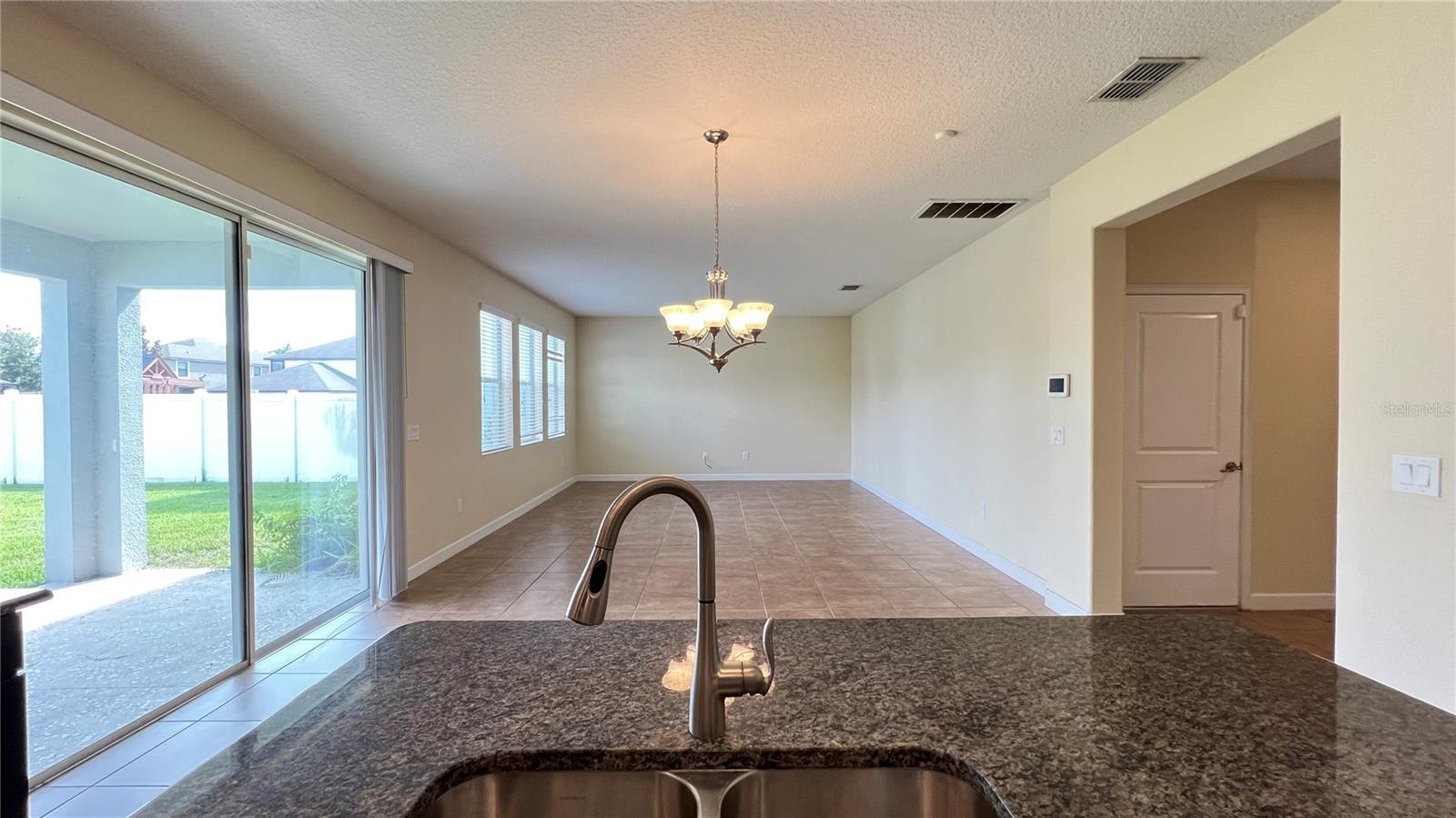 15607 Porter Rd – photo 4