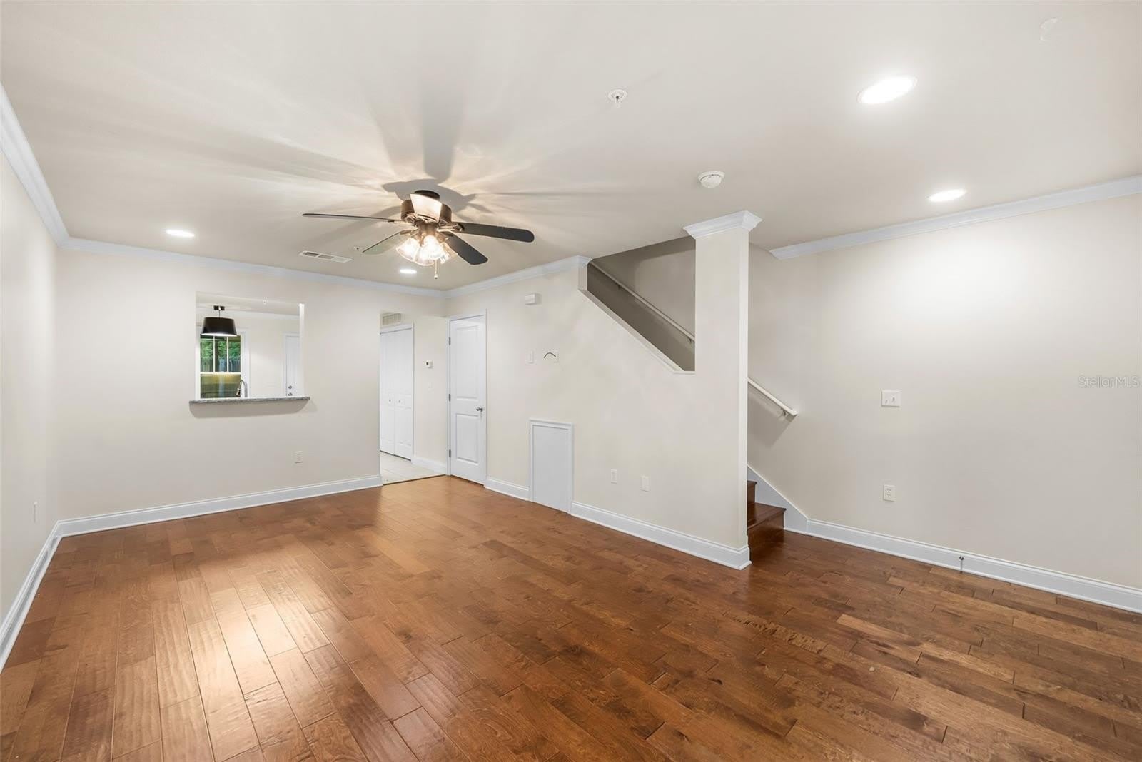 4605 SW 48TH Drive – photo 4