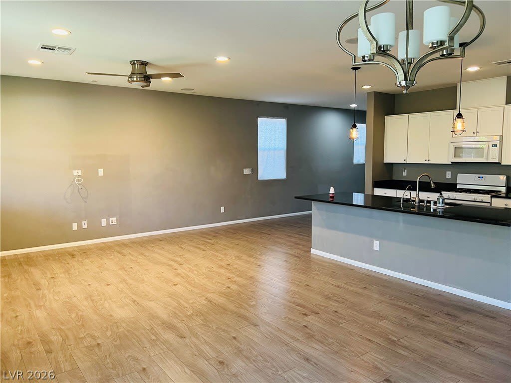 9325 Keystone Ridge Avenue – photo 5