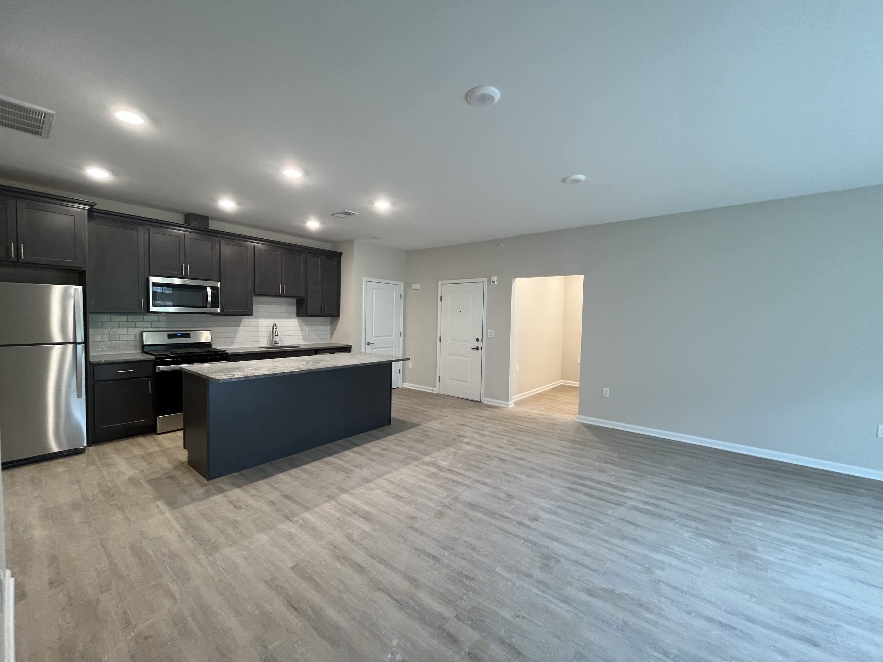 214 Tower Ridge CircleBuilding 200 – photo 2