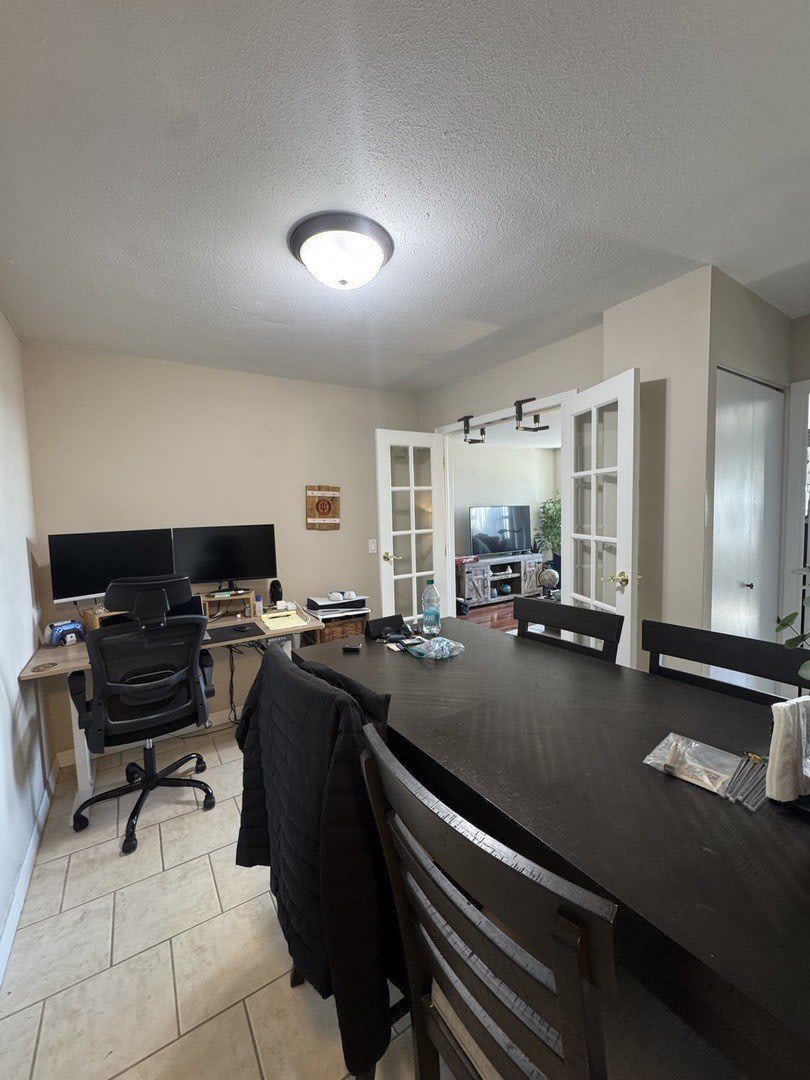 2740 N Pine Grove Avenue – photo 4