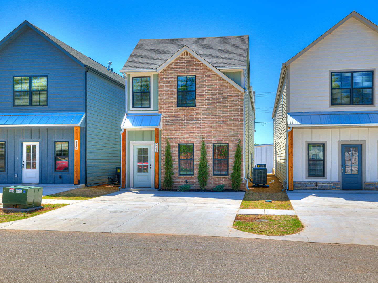Brand New Duplexes Downtown Edmond – photo 4
