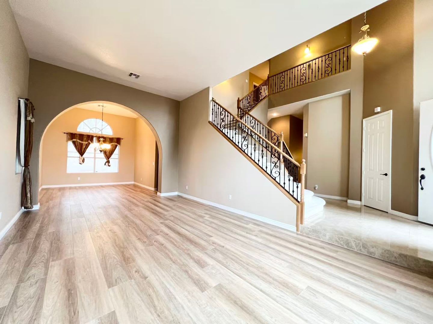 2105 Eaglepath Cir – photo 3