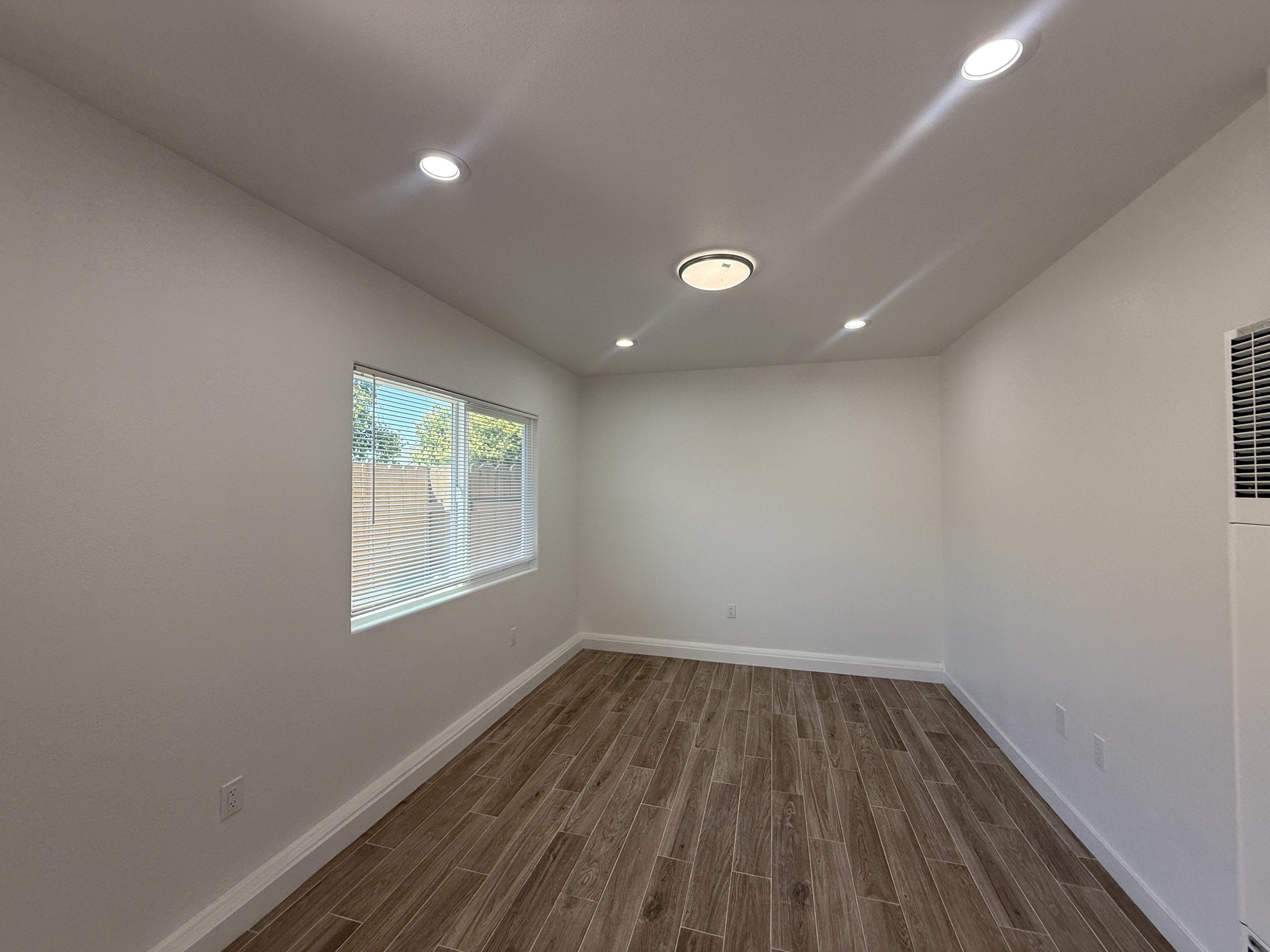 1304 W Nectarine Ave # A – photo 4