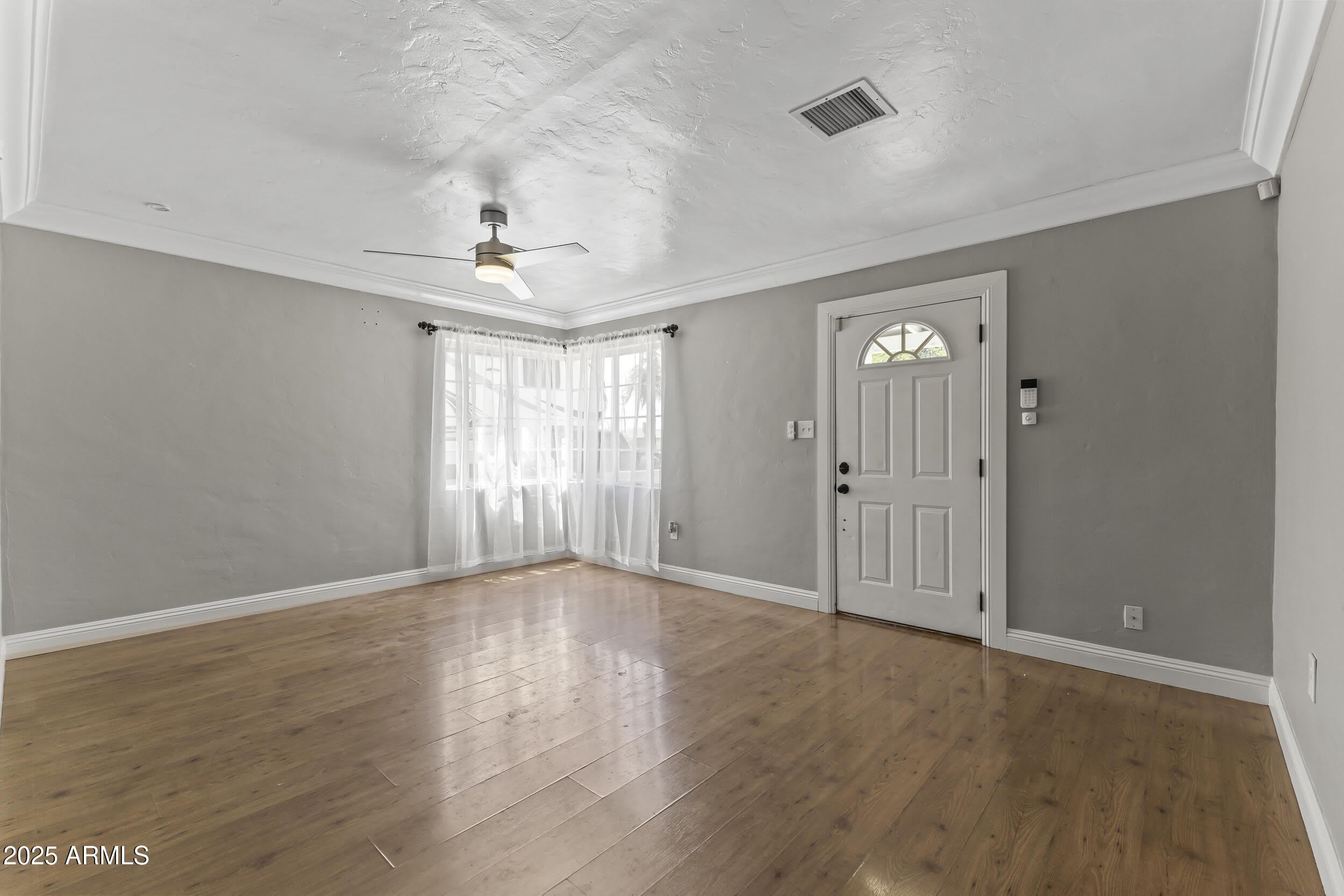 2009 N 17TH Avenue – photo 4