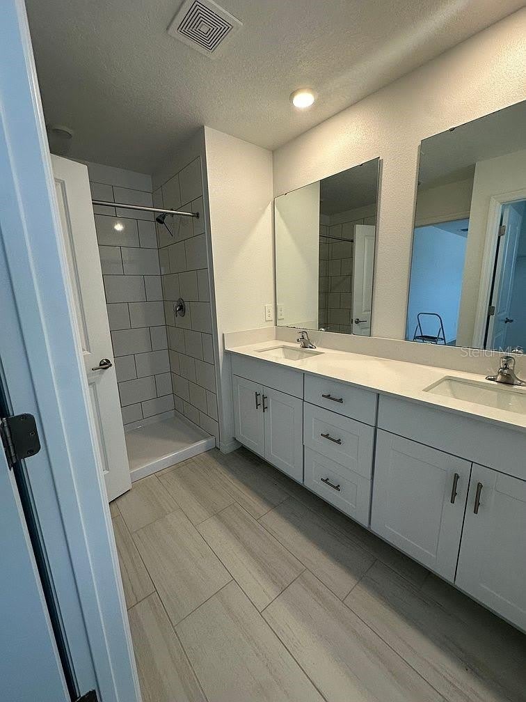 2505 VICTORIOUS FALLS Avenue – photo 4