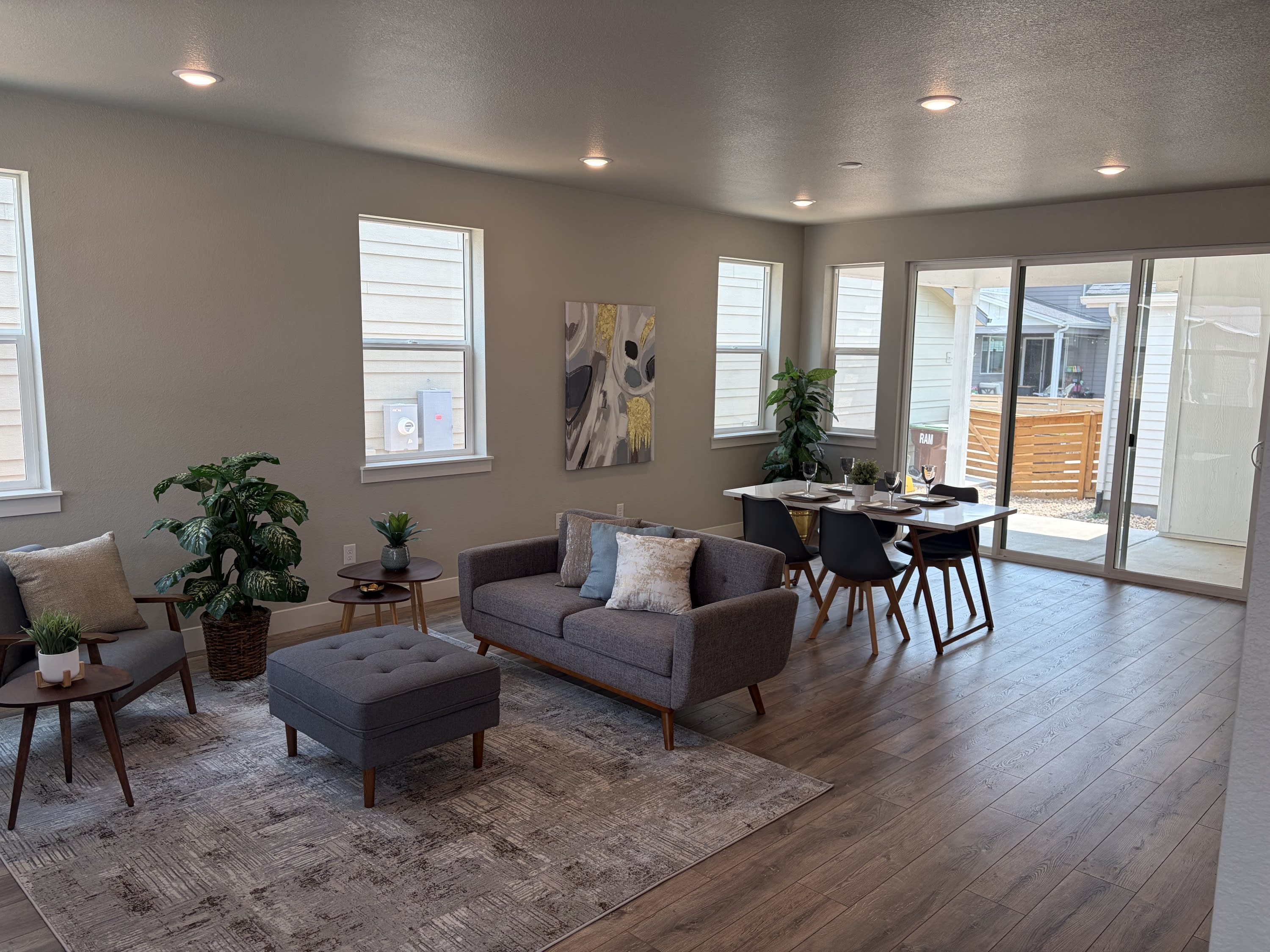 6071 Goodnight Avenue – photo 5