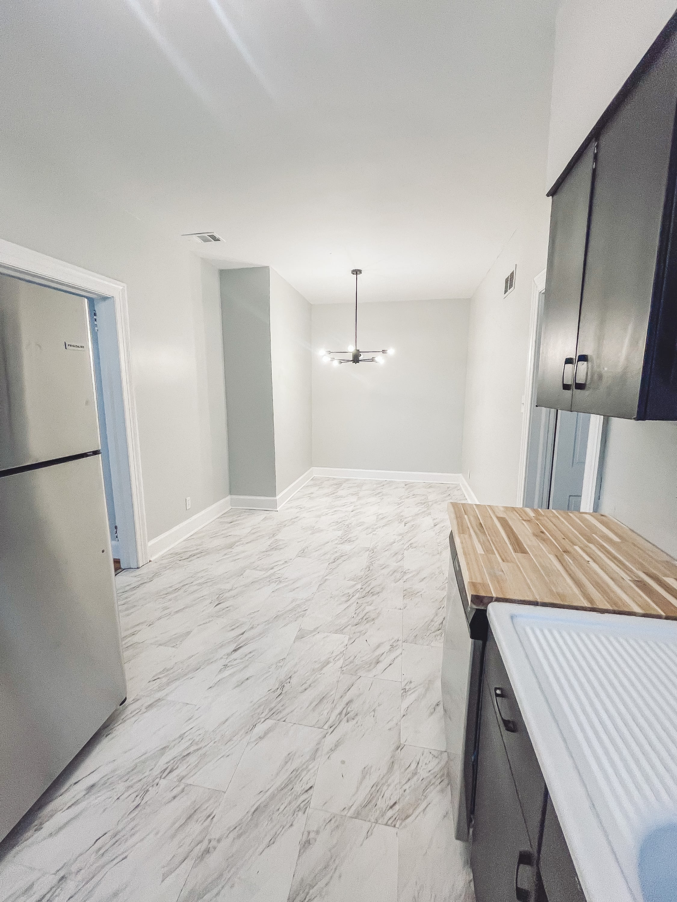 1219 Eberhart Avenue – photo 5