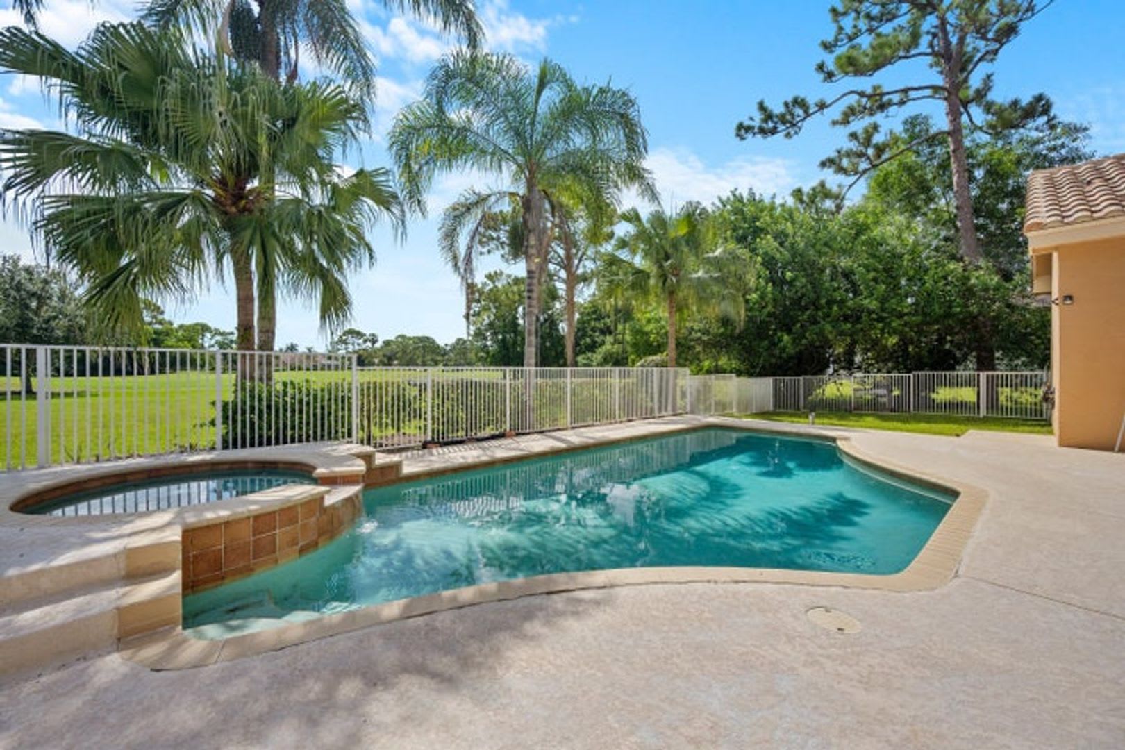 8738 Marlamoor Lane, Palm Beach Gardens, FL 33412 – photo 3
