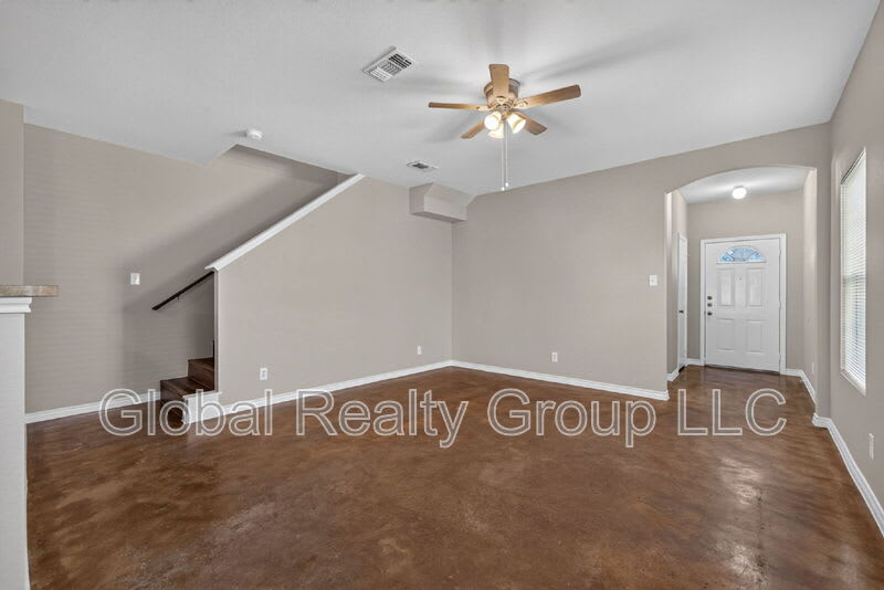 7802 Kingsbury Way – photo 5