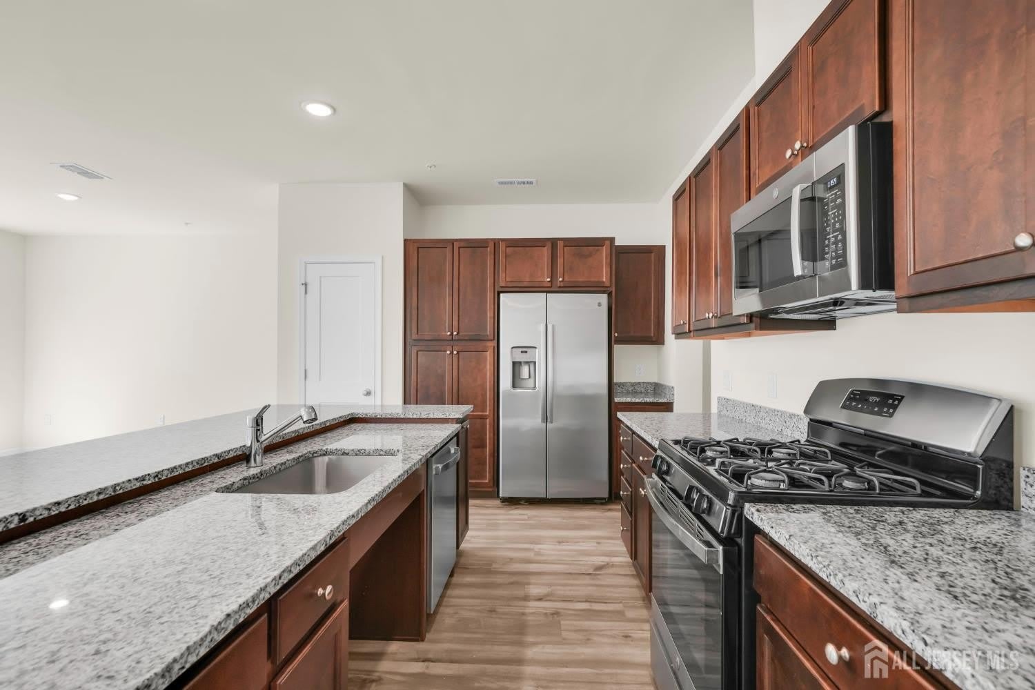 228 Park Lane – photo 5