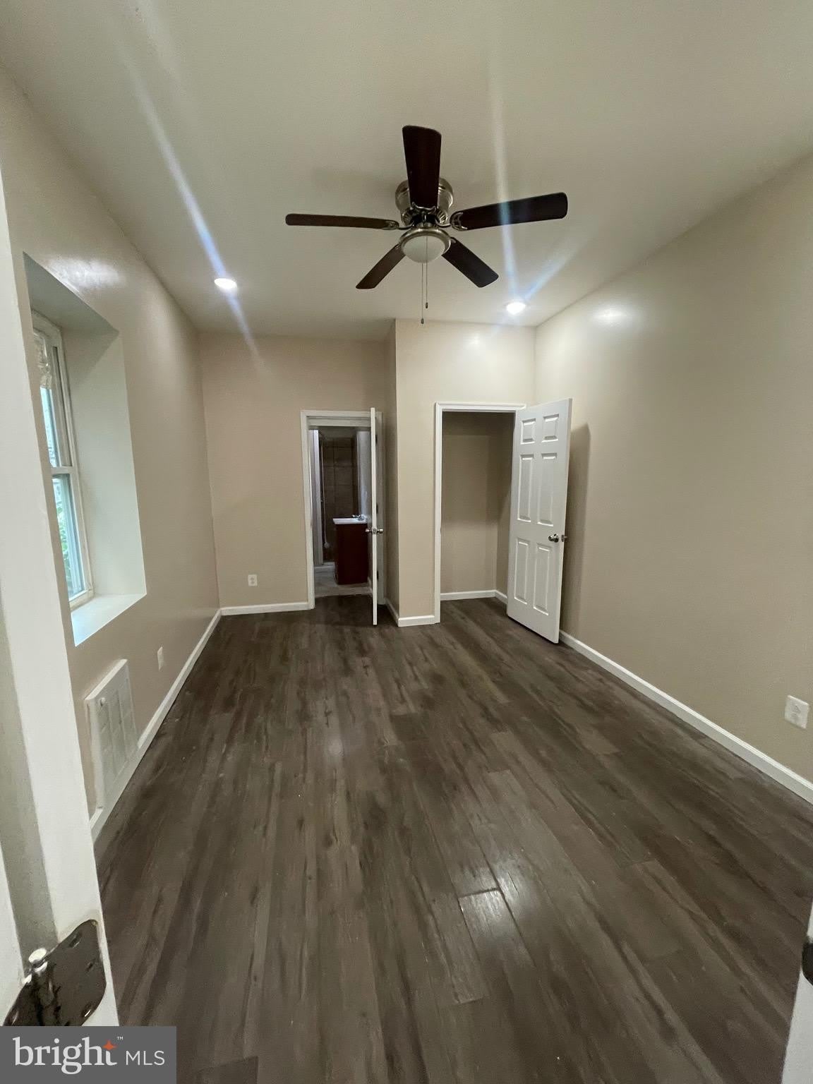 5264 DELANCEY Street – photo 3