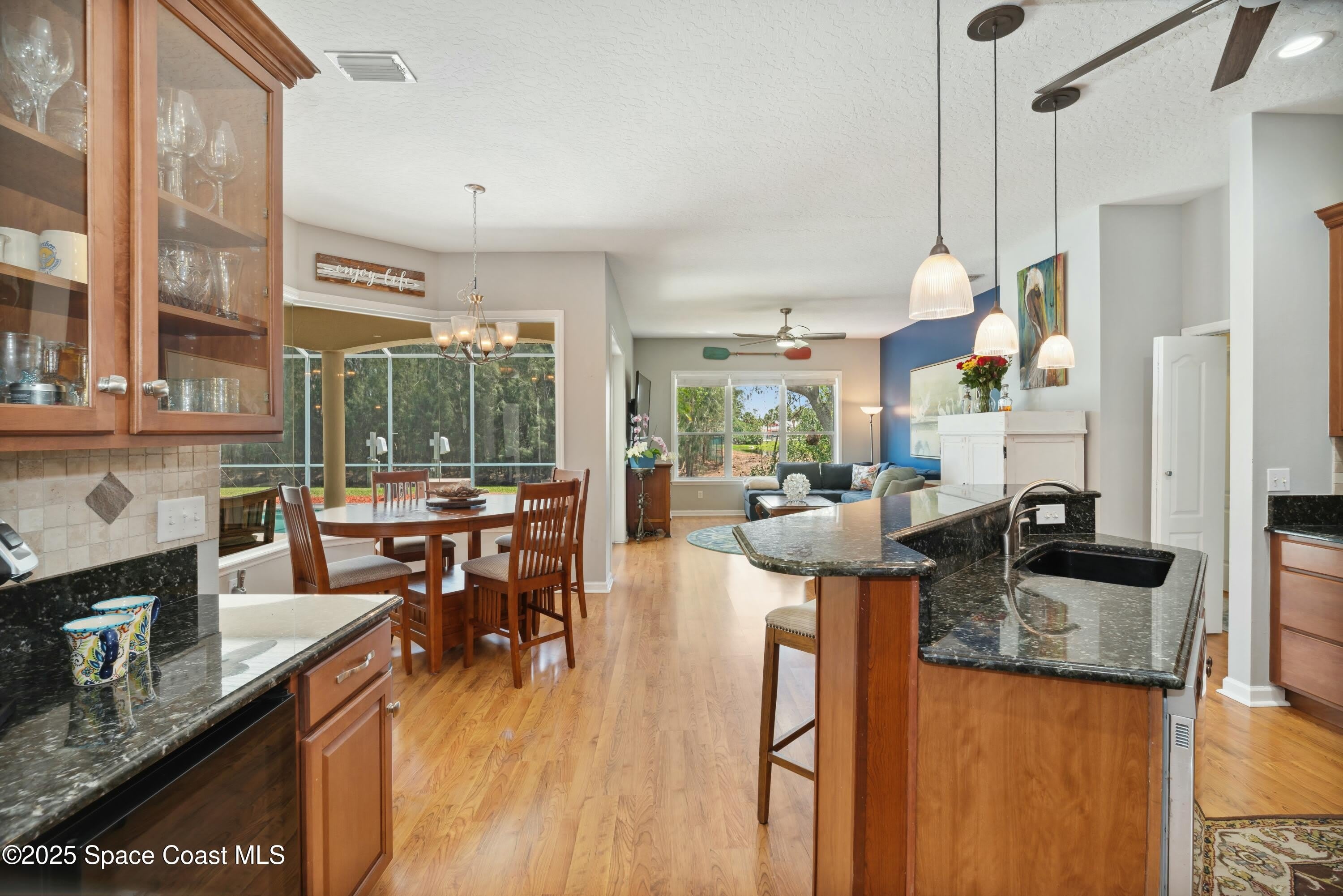 2025 Sykes Creek Dr – photo 5