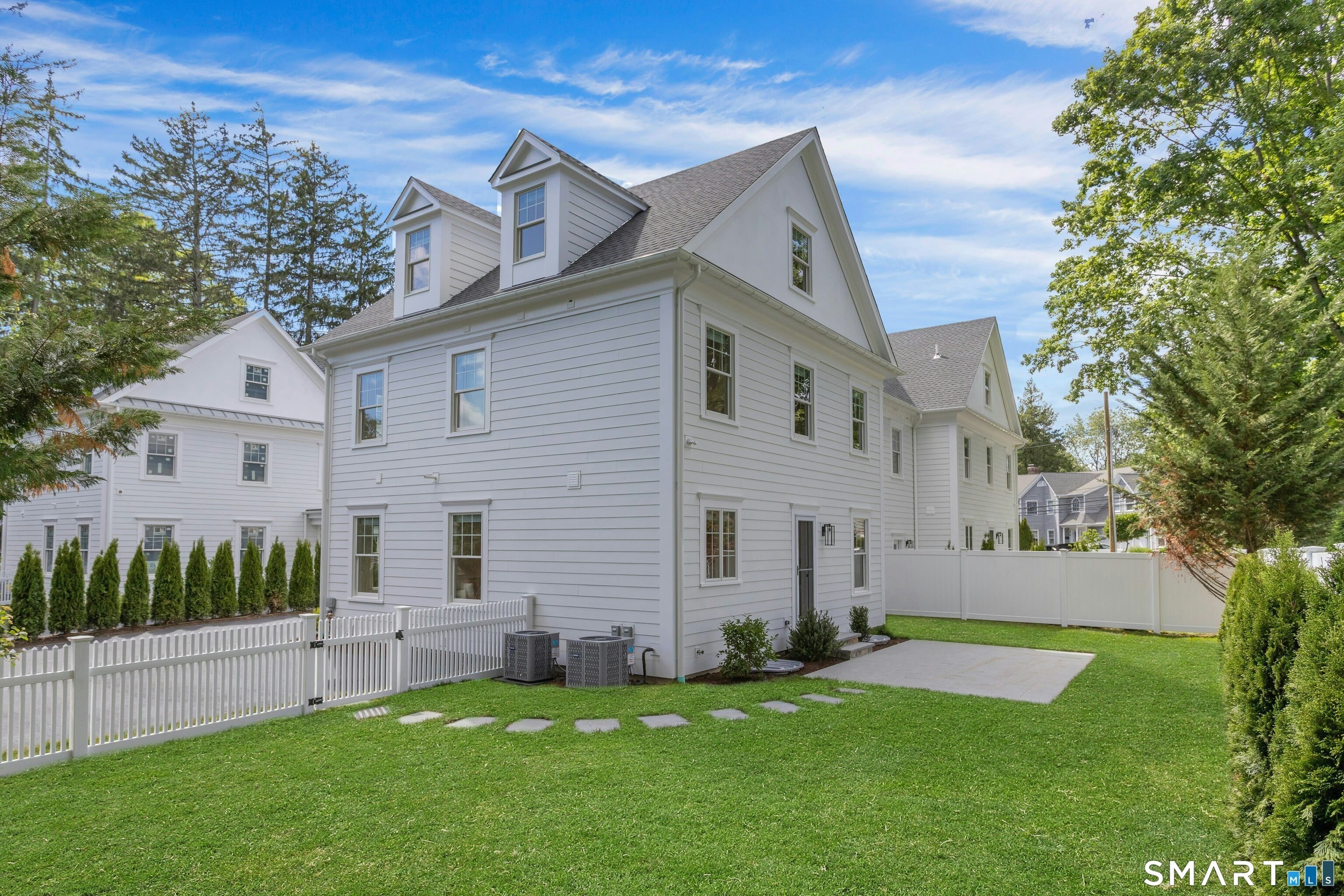 18 Old Stamford Road – photo 3