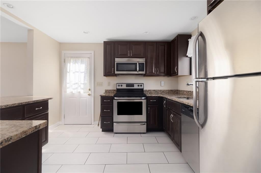 9 Chestnut Hill Road – photo 5