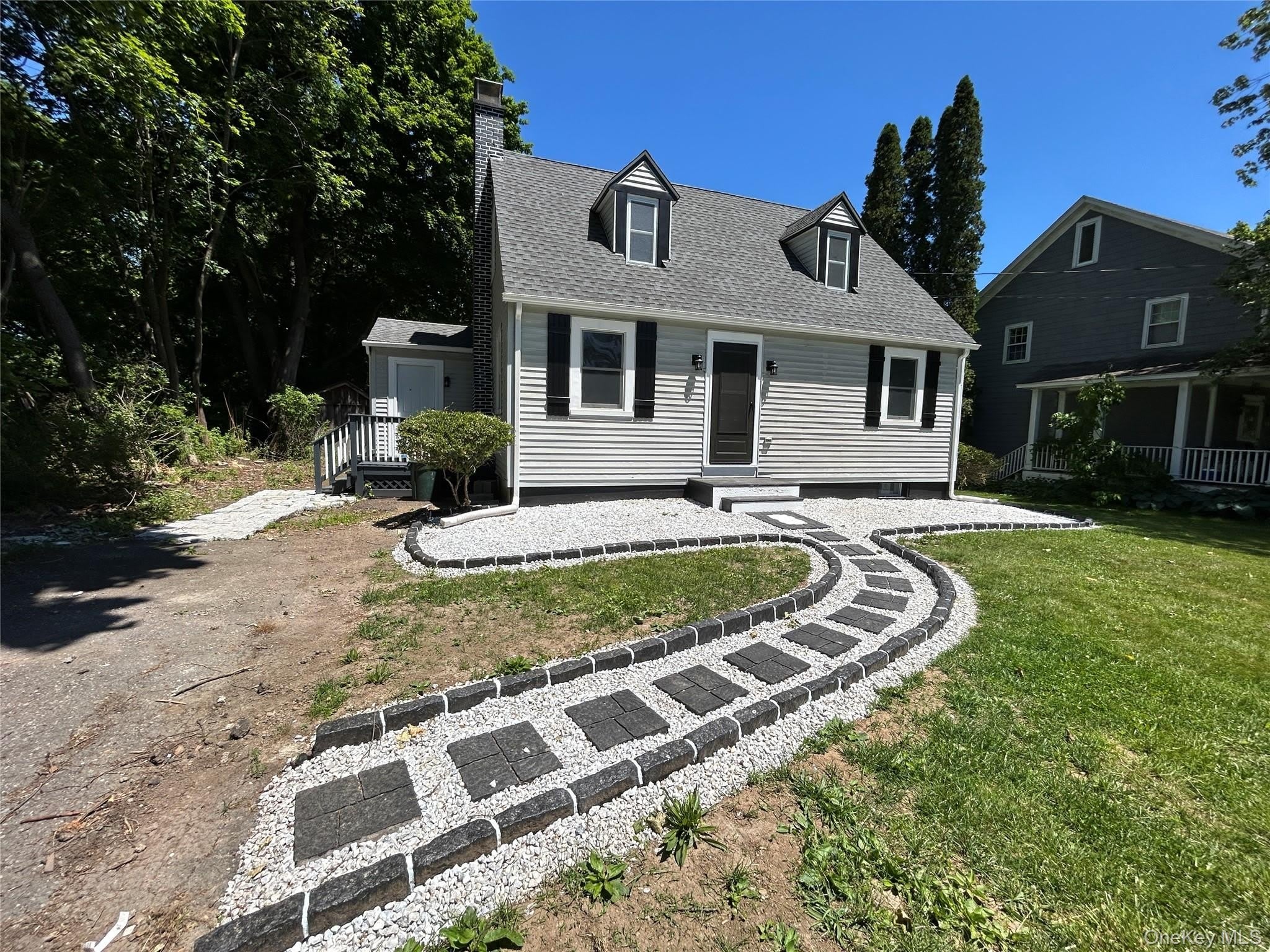 32 Reimer Avenue – photo 1
