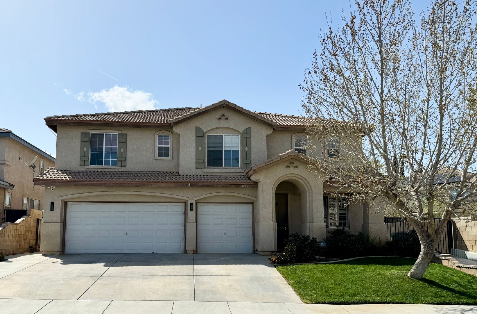Spacious 6 bedroom home – photo 1