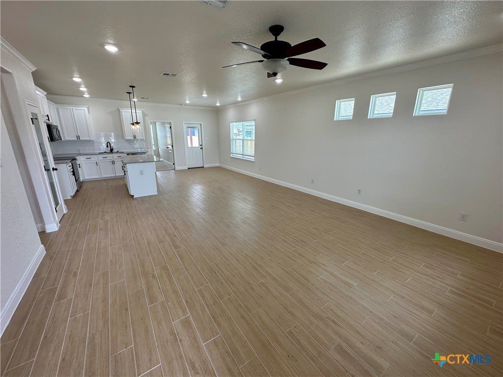 1607 Sideoats Lane – photo 3