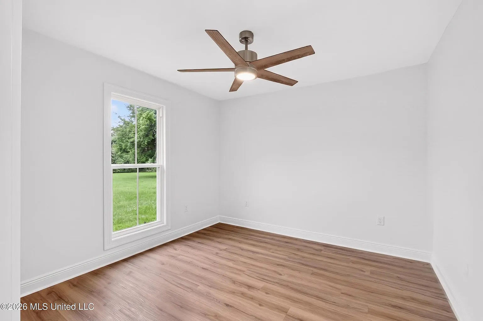 814 West 7th St – photo 4