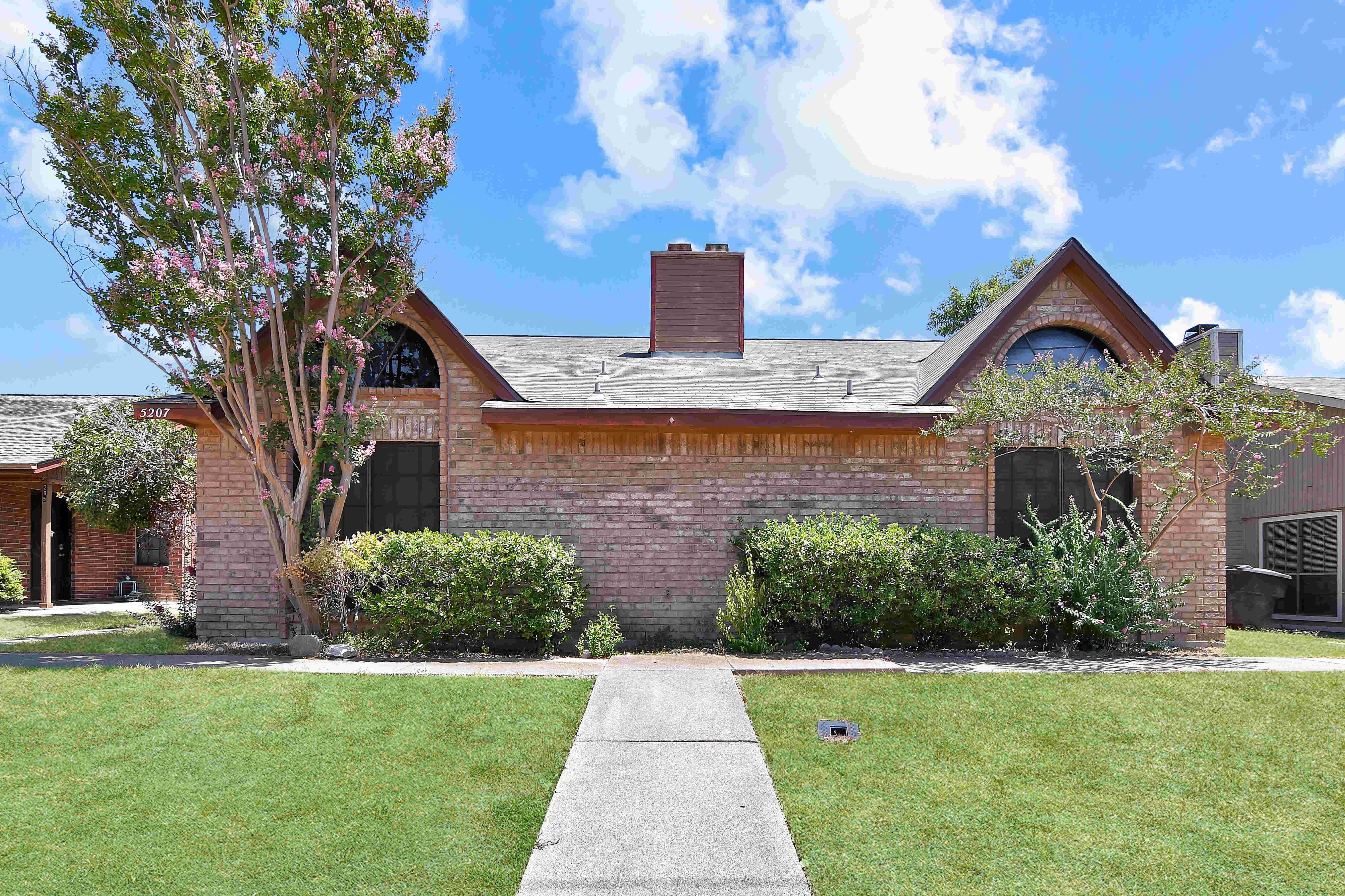 5209 Canyon Creek Dr – photo 1