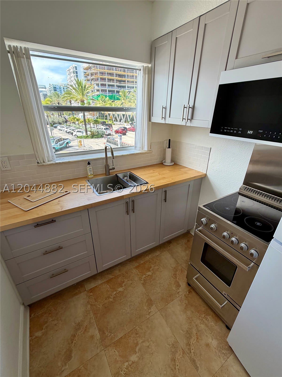 9248 Collins Ave – photo 5