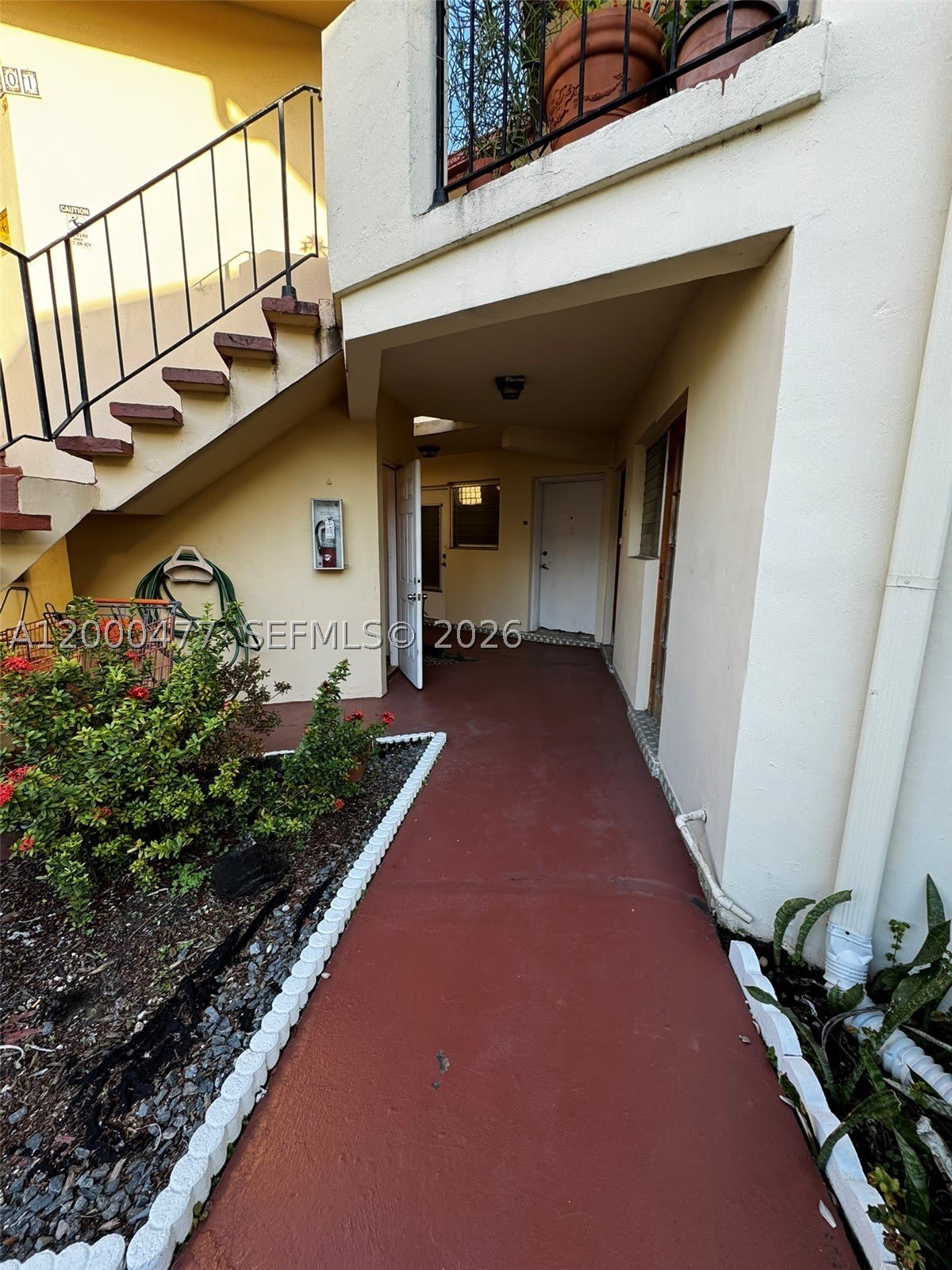 1601 NE Miami Gardens Dr – photo 3
