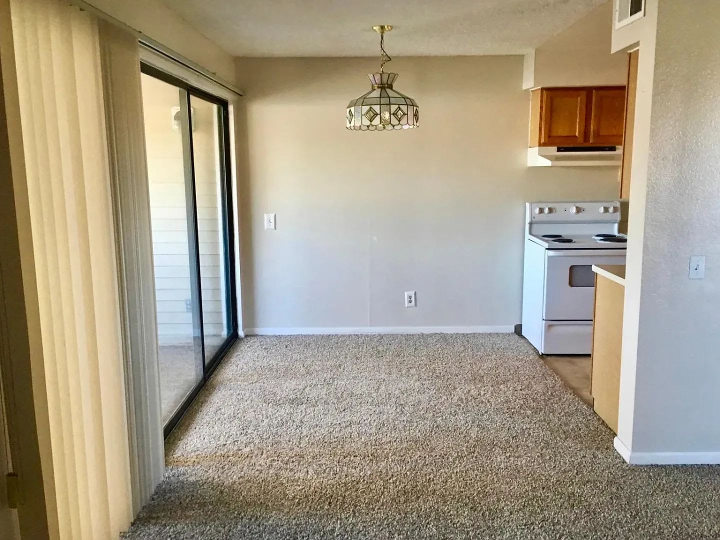 Nice 2 Bdrm Condo In Aurora Available For Sept 1St Occupancy – photo 5