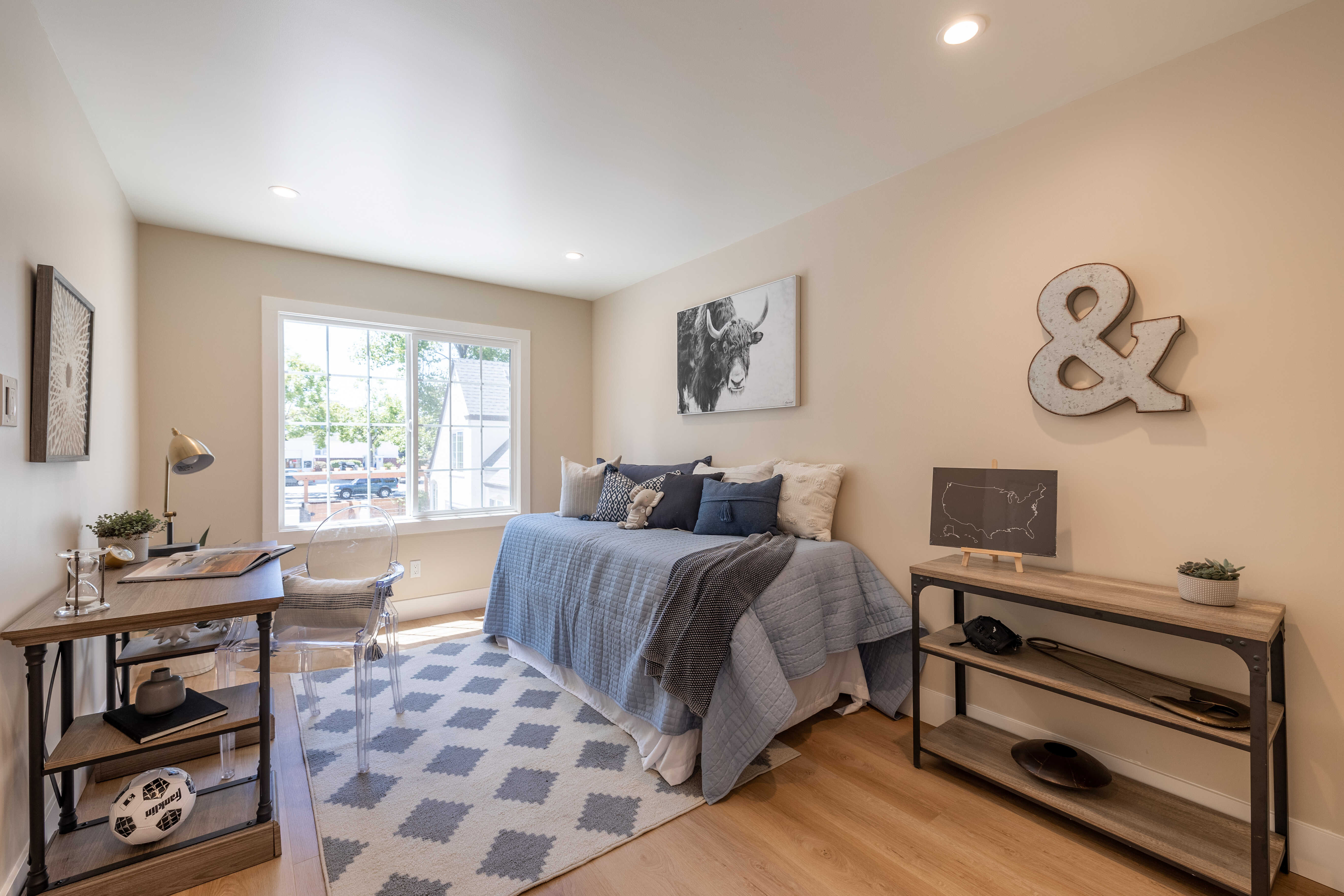 941 University Avenue – photo 5
