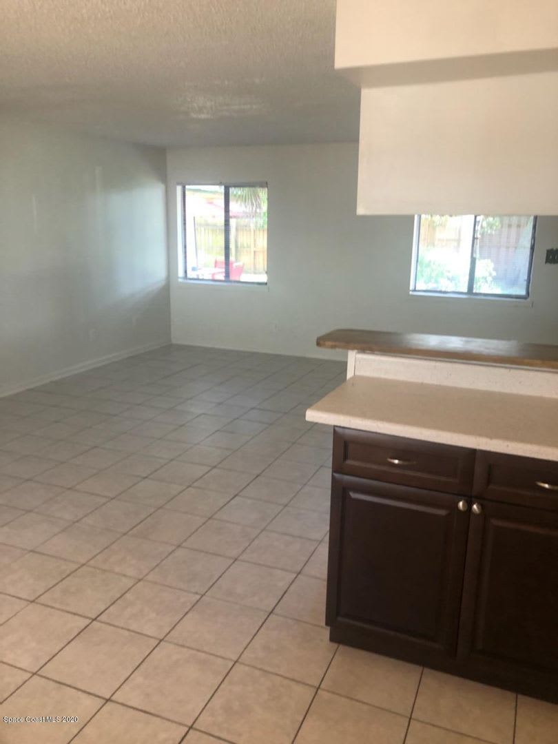 210C Pierce Ave – photo 2