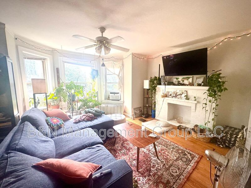 4899 N. Hermitage – photo 1