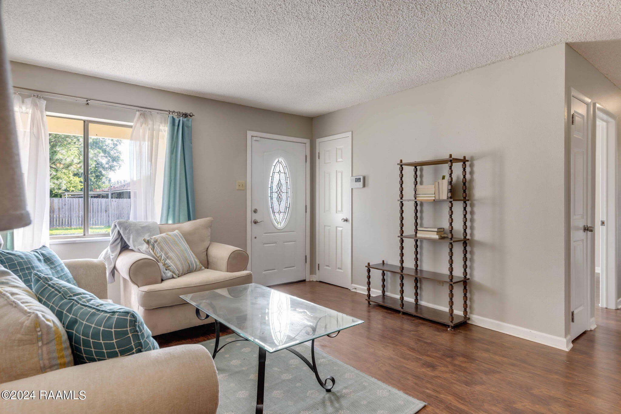303 Plaza Village Drive – photo 3